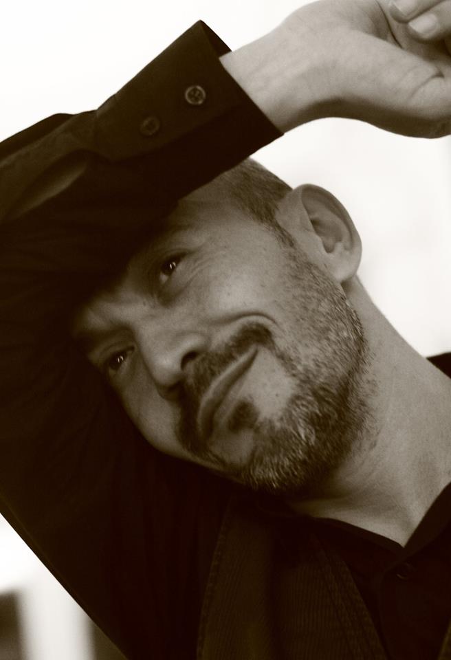 Özgür Sarı